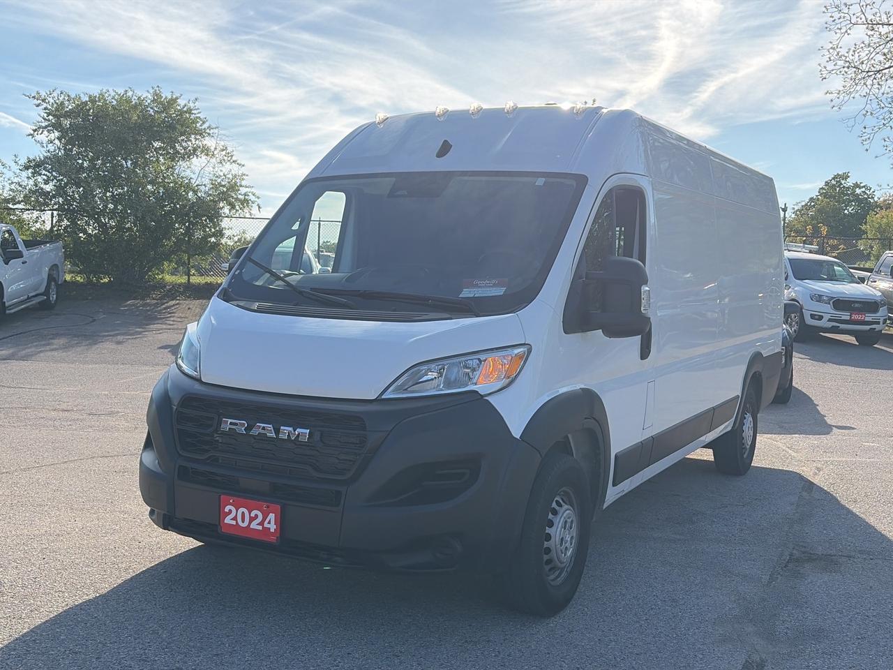 2024 RAM Cargo Van ProMaster TRADESMAN 2500 HIGH ROOF, CLEAN CARFAX, 3 SEATER! Photo