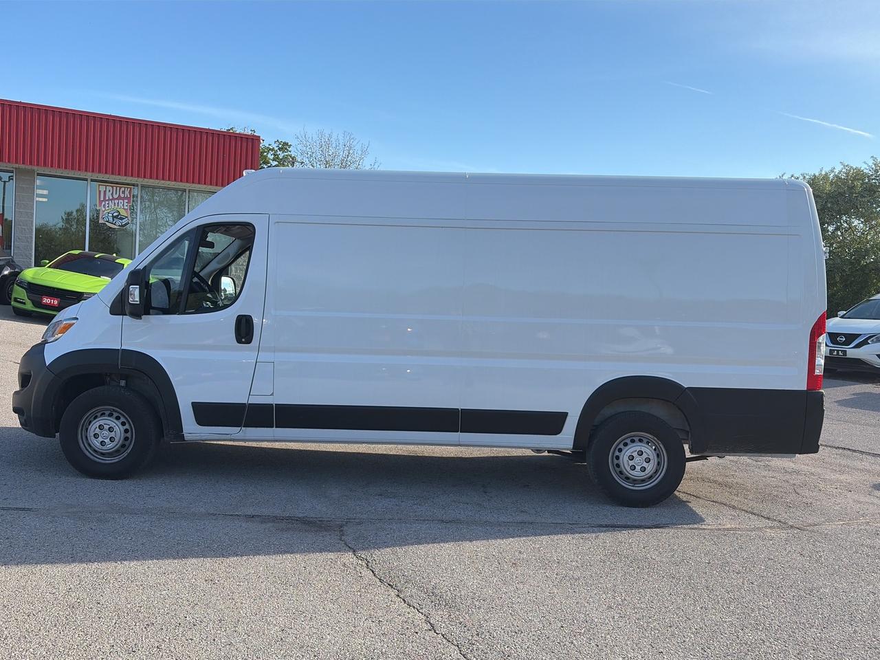 2024 RAM Cargo Van ProMaster TRADESMAN 2500 HIGH ROOF, CLEAN CARFAX, 3 SEATER! Photo