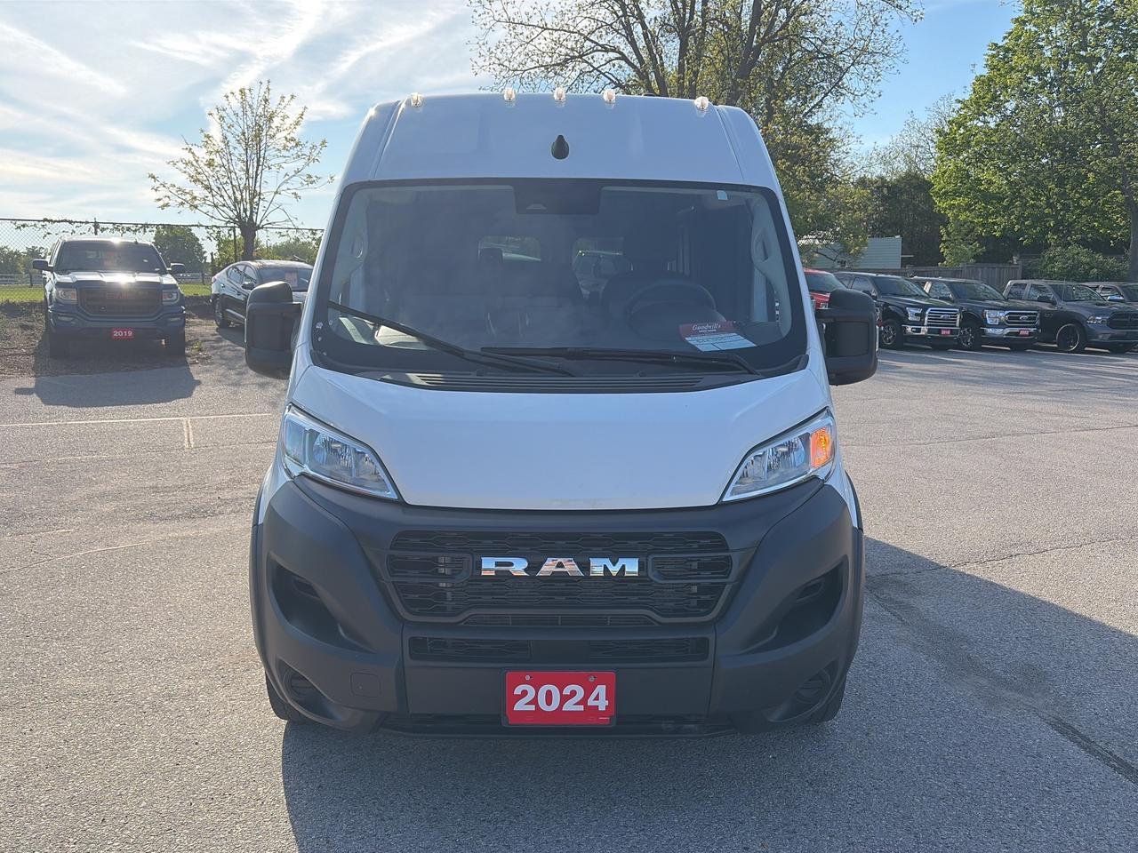 2024 RAM Cargo Van ProMaster TRADESMAN 2500 HIGH ROOF, CLEAN CARFAX, 3 SEATER! Photo