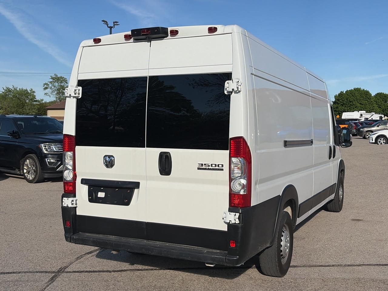 2024 RAM Cargo Van ProMaster TRADESMAN 2500 HIGH ROOF, CLEAN CARFAX, 3 SEATER! Photo