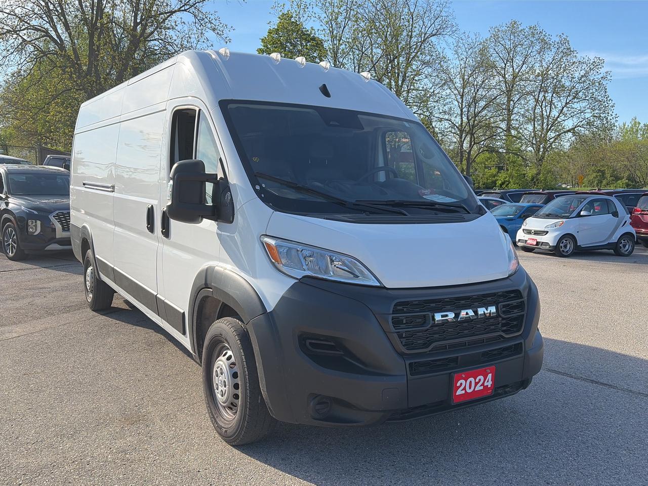 2024 RAM Cargo Van ProMaster TRADESMAN 2500 HIGH ROOF, CLEAN CARFAX, 3 SEATER! - Photo #9