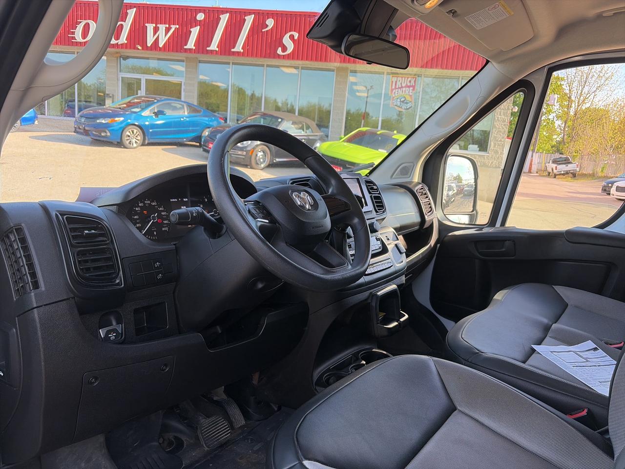 2024 RAM Cargo Van ProMaster TRADESMAN 2500 HIGH ROOF, CLEAN CARFAX, 3 SEATER! - Photo #11