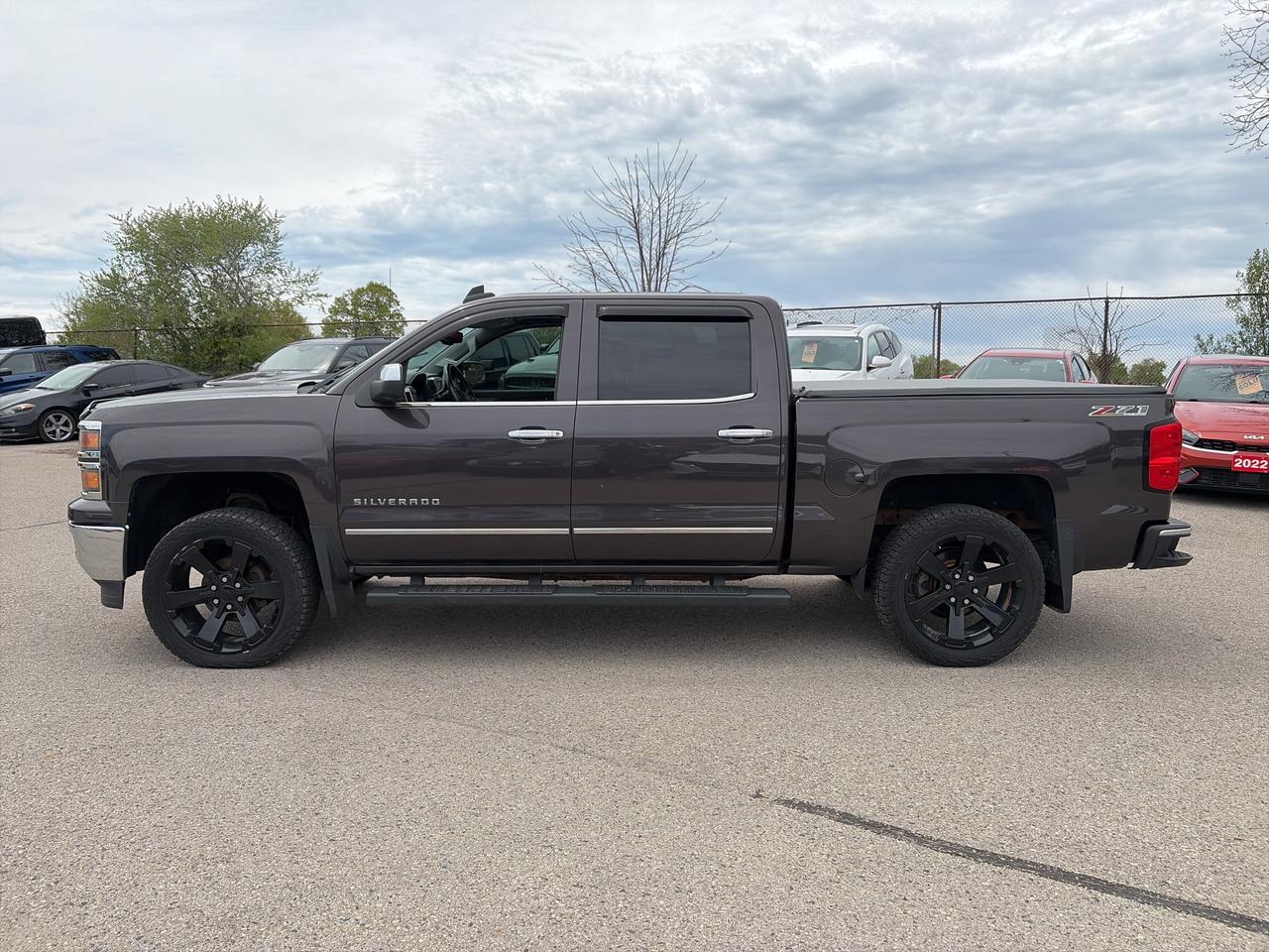 2015 Chevrolet Silverado 1500 6.2L LTZ, CLEAN CARFAX, REMOTE START, 4X4! - Photo #3