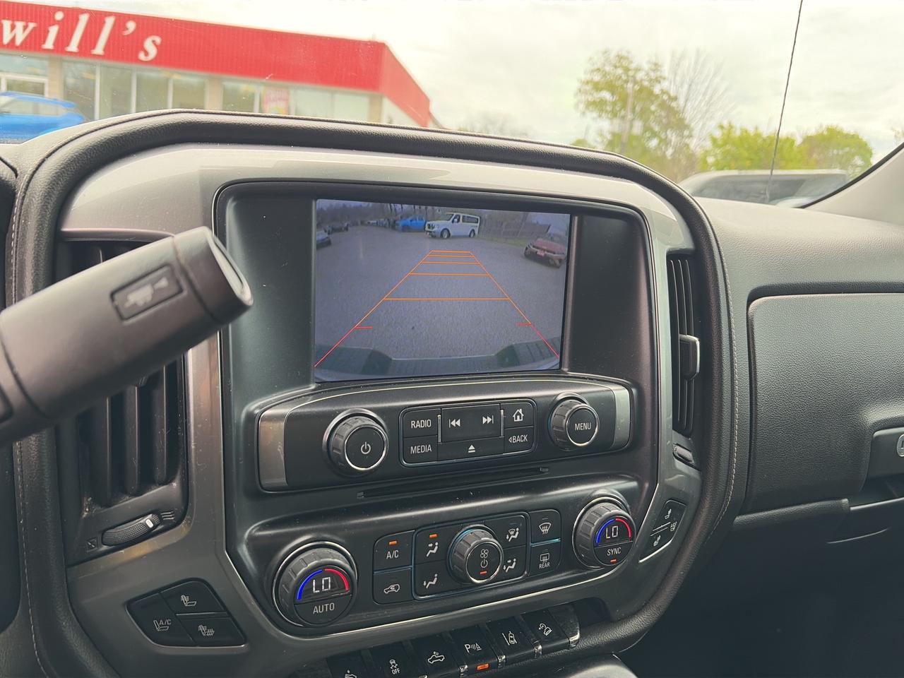 2015 Chevrolet Silverado 1500 6.2L LTZ, CLEAN CARFAX, REMOTE START, 4X4! - Photo #19