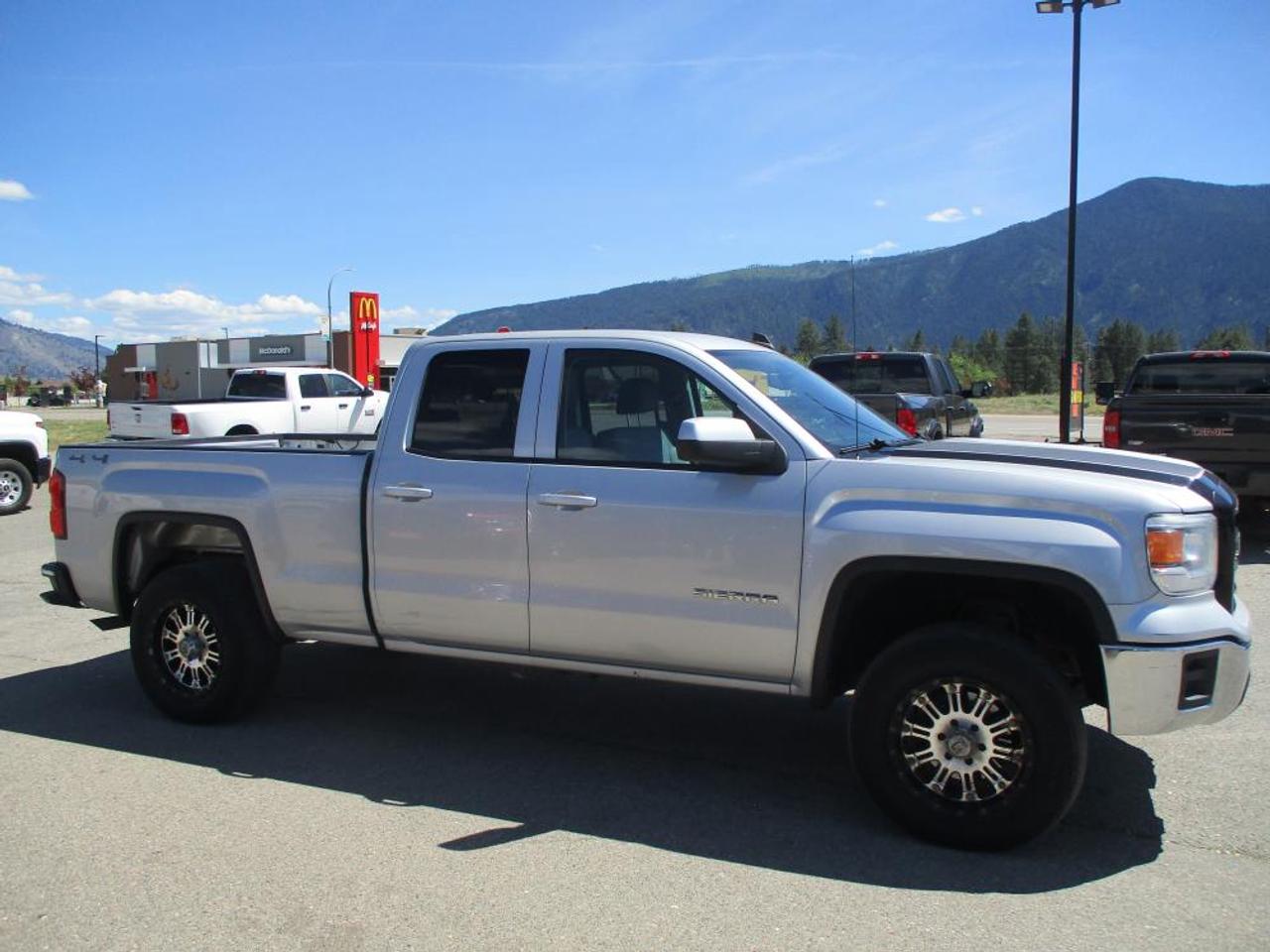 2015 GMC Sierra 1500 Double Cab 4WD - Photo #3