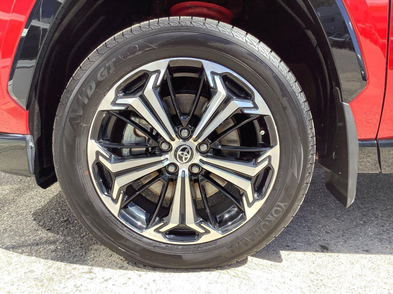 2024 Toyota RAV4 Prime TECH Photo