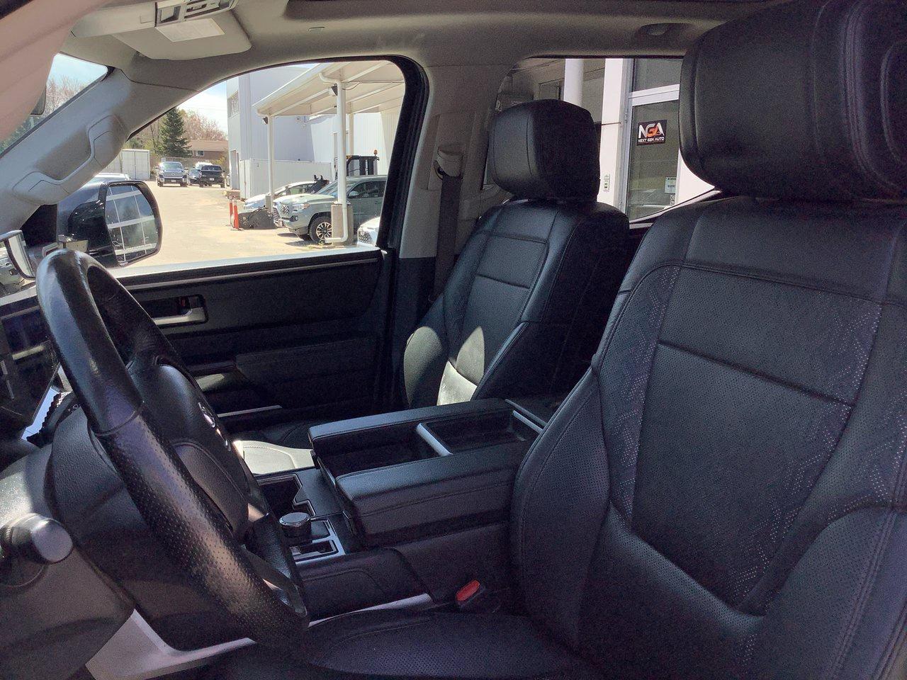 2023 Toyota Tundra Limited  Photo