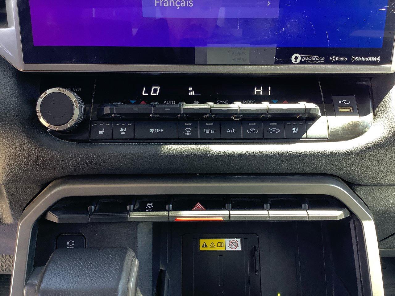 2023 Toyota Tundra Limited  Photo