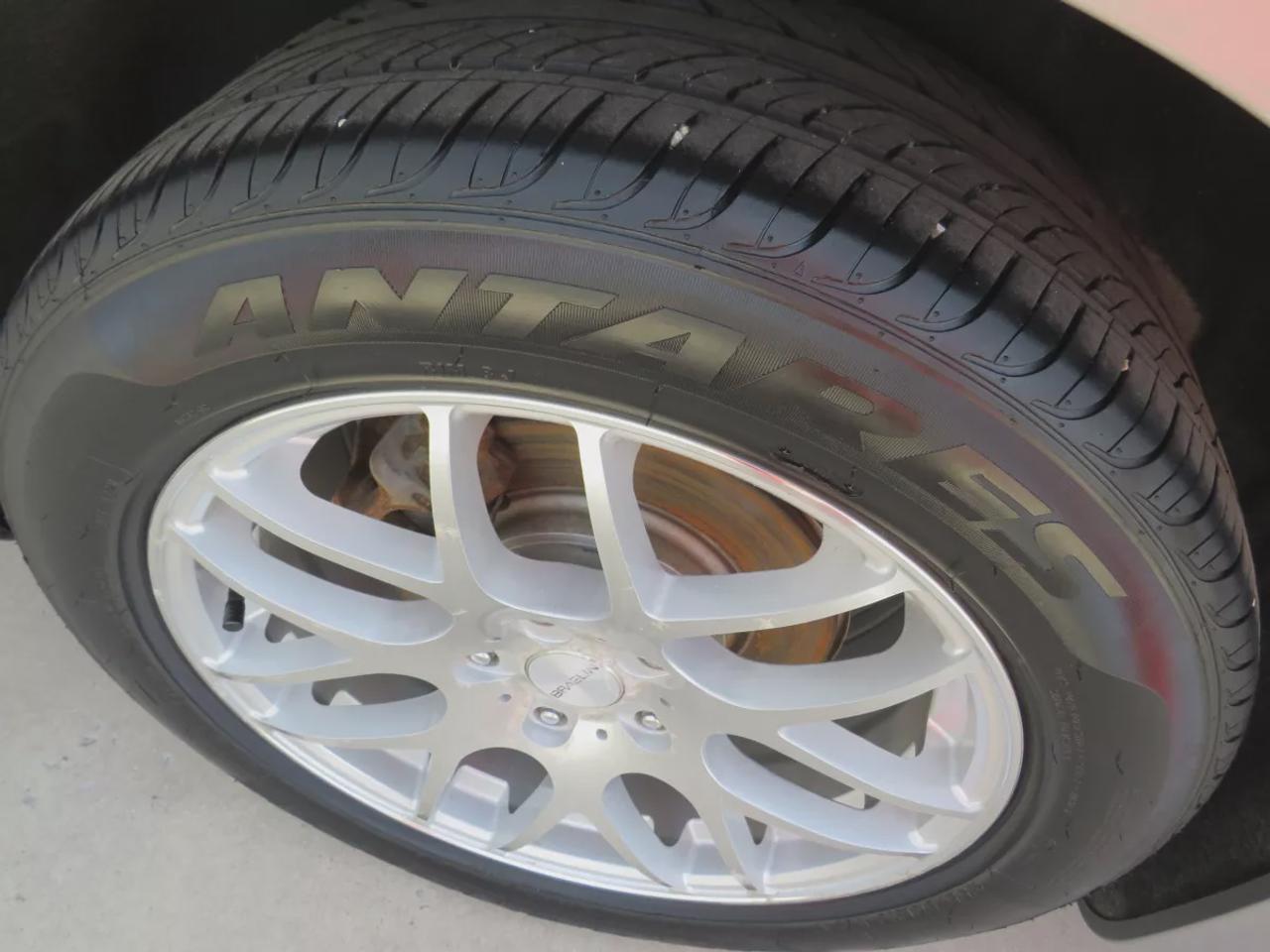 2018 Chrysler Pacifica Hybrid Touring-L | Clean Title No Accidents | 7 Passenger | Alloy Rims | Tints | DVD | Leather | Heated Seats | Dual Climate | Photo
