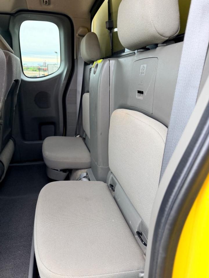 2013 Nissan Frontier 2WD King Cab SWB Automatic S Photo