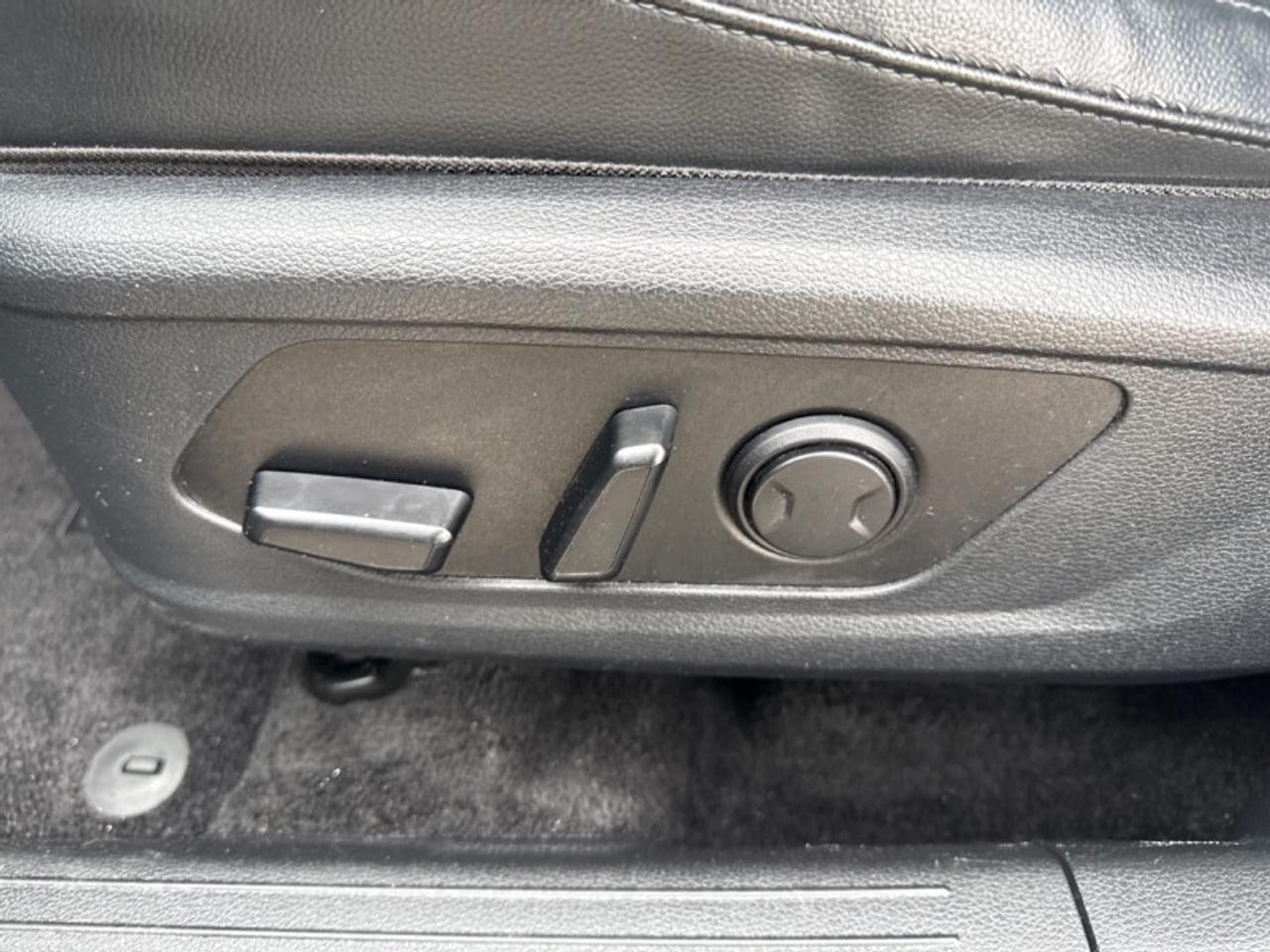 2023 Kia Sportage X-Line Limited  Panoramic Sunroof - $235 B/W Photo