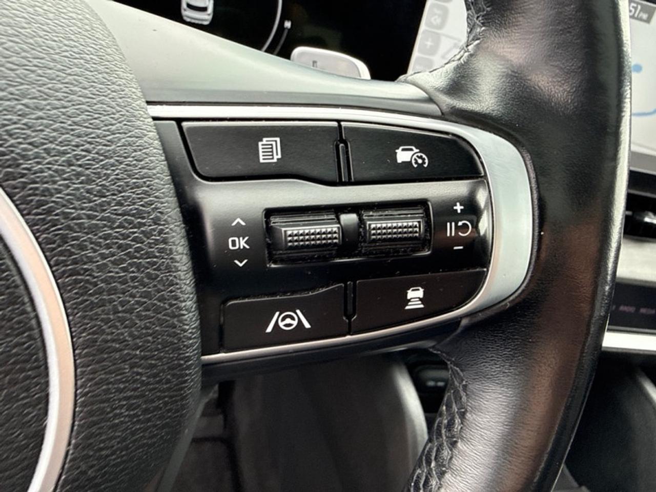 2023 Kia Sportage X-Line Limited  Panoramic Sunroof - $235 B/W Photo