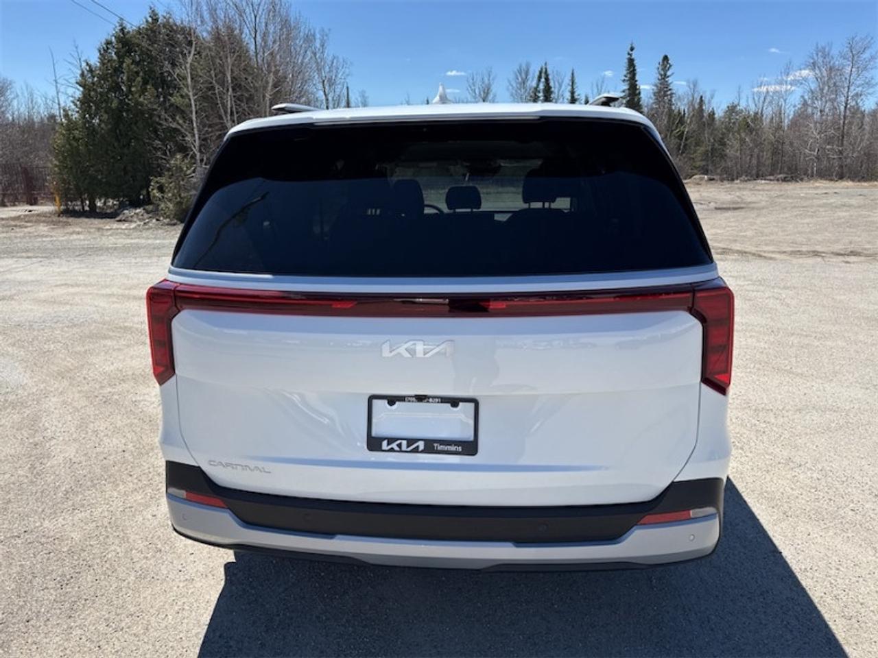 2026 Kia Carnival LX+   - Navigation GPS - $335 B/W Photo