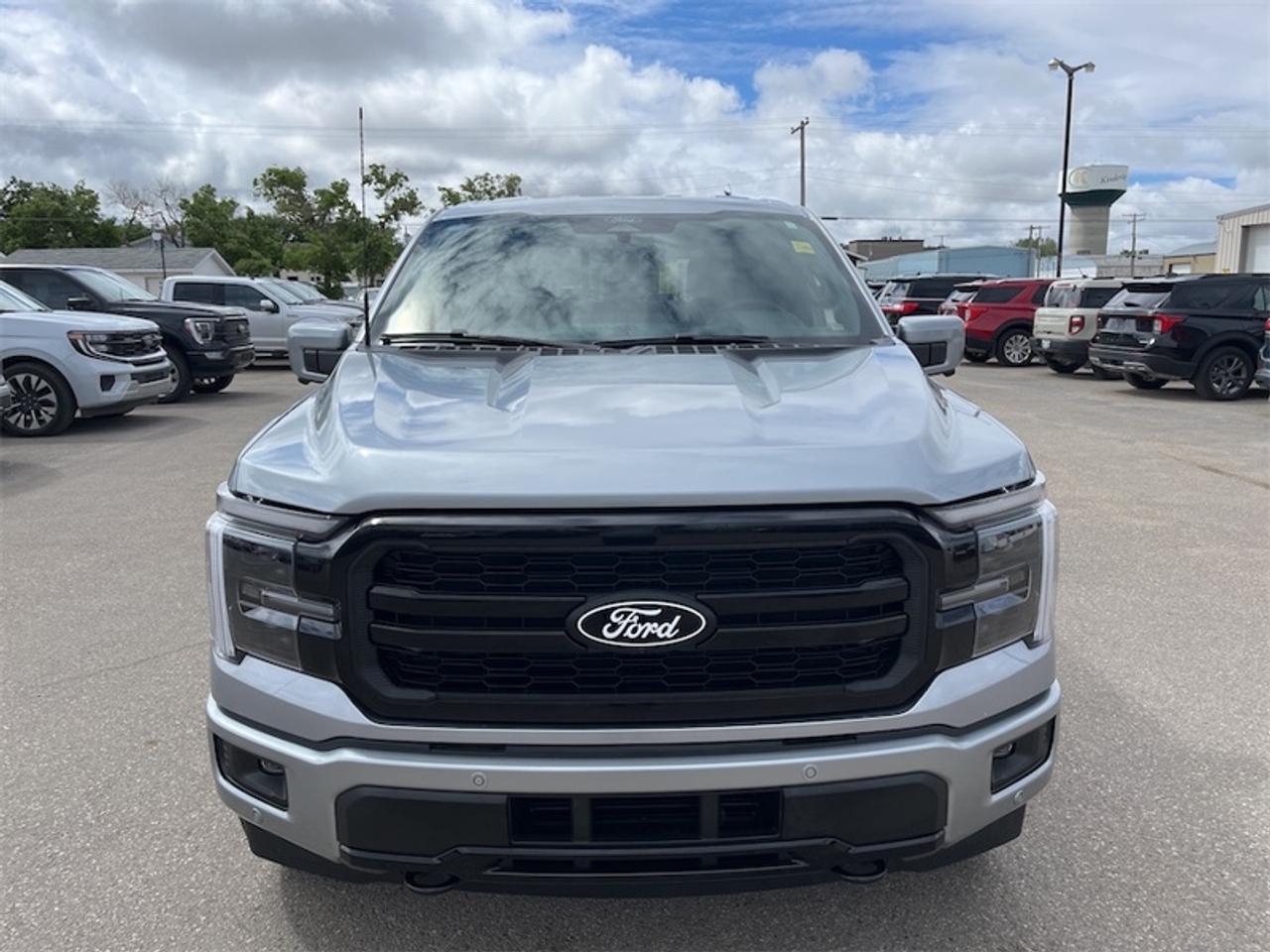 2026 Ford F-150 Lariat  - Tow Package Photo5