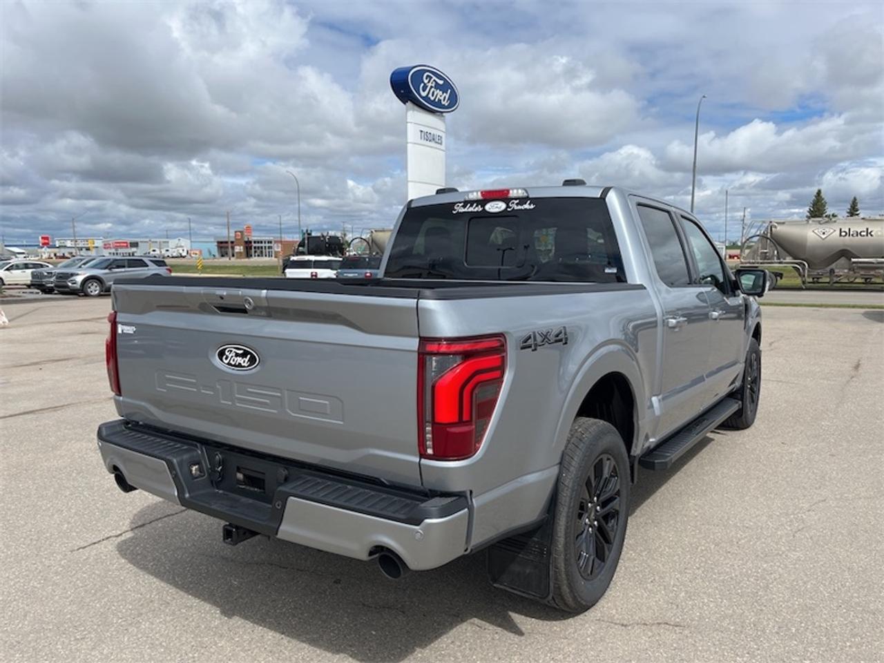 2026 Ford F-150 Lariat  - Tow Package Photo5