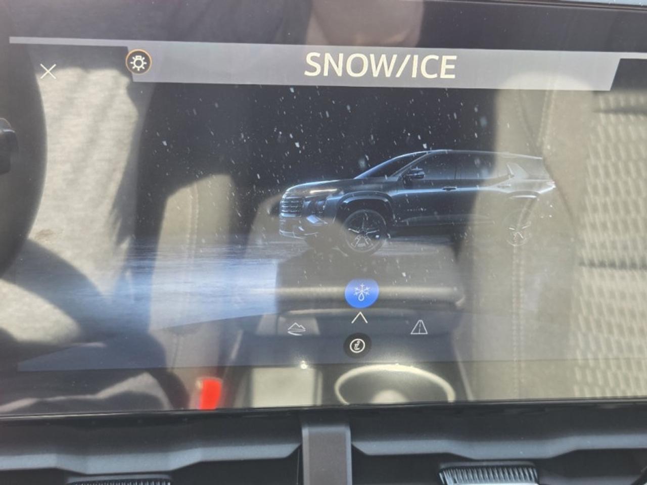 2026 Chevrolet Equinox FWD LT Photo