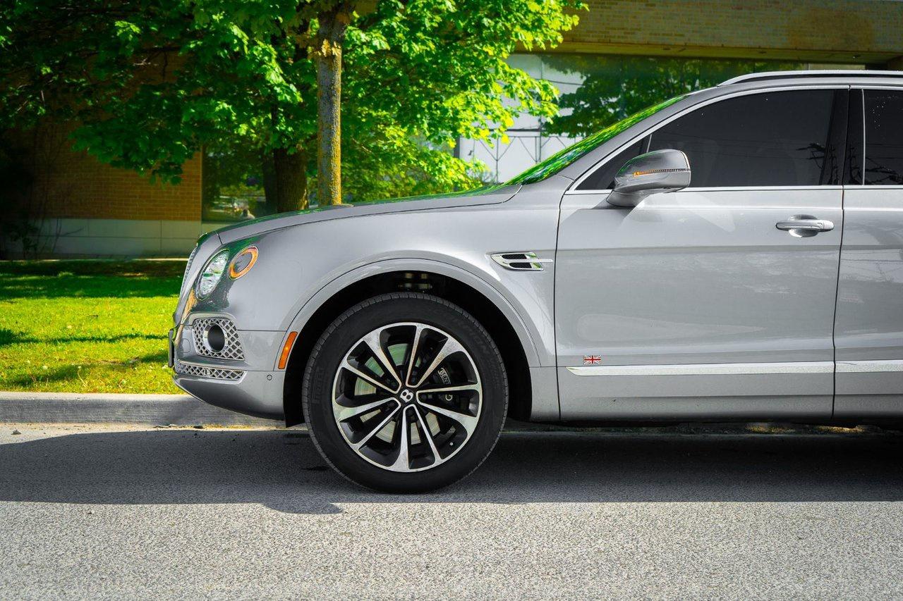 2019 Bentley Bentayga V8 Photo