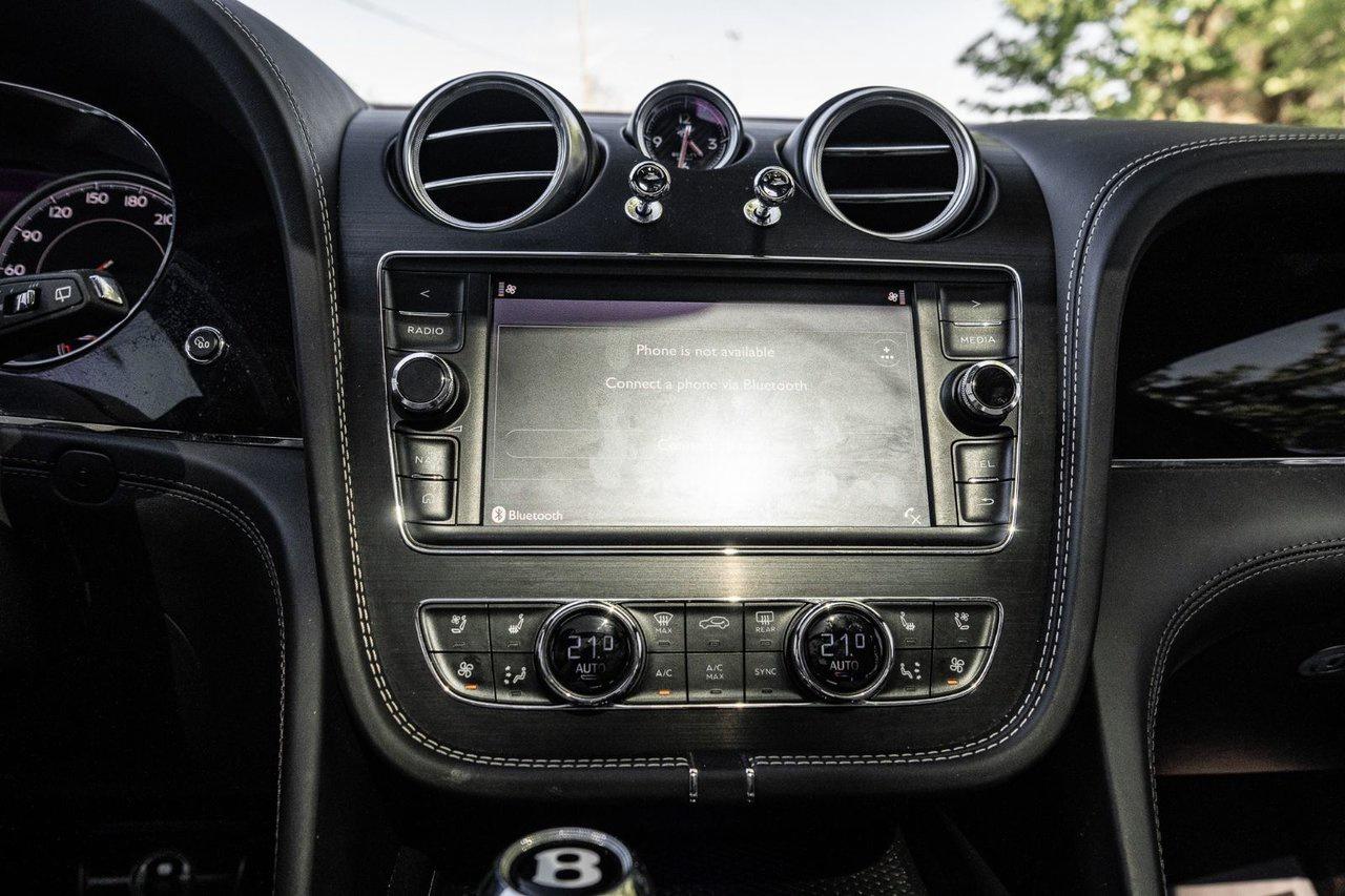 2019 Bentley Bentayga V8 Photo