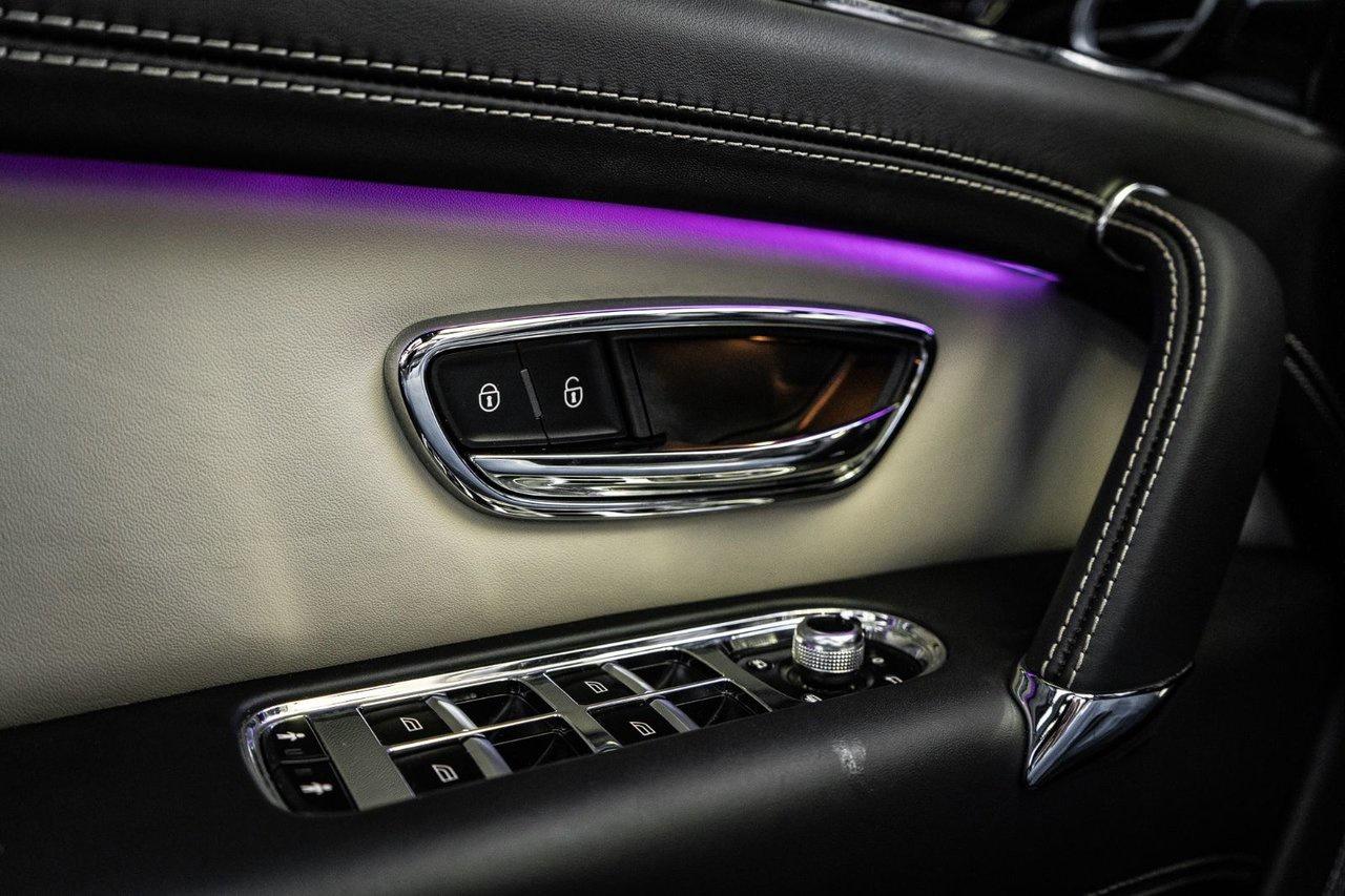 2019 Bentley Bentayga V8 Photo