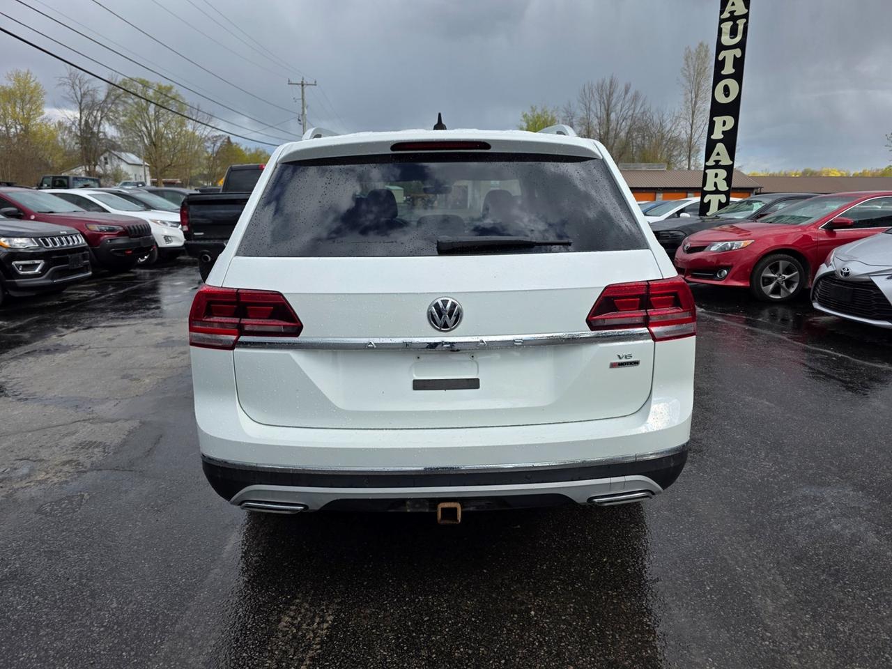 2018 Volkswagen Atlas V6 SEL Photo3