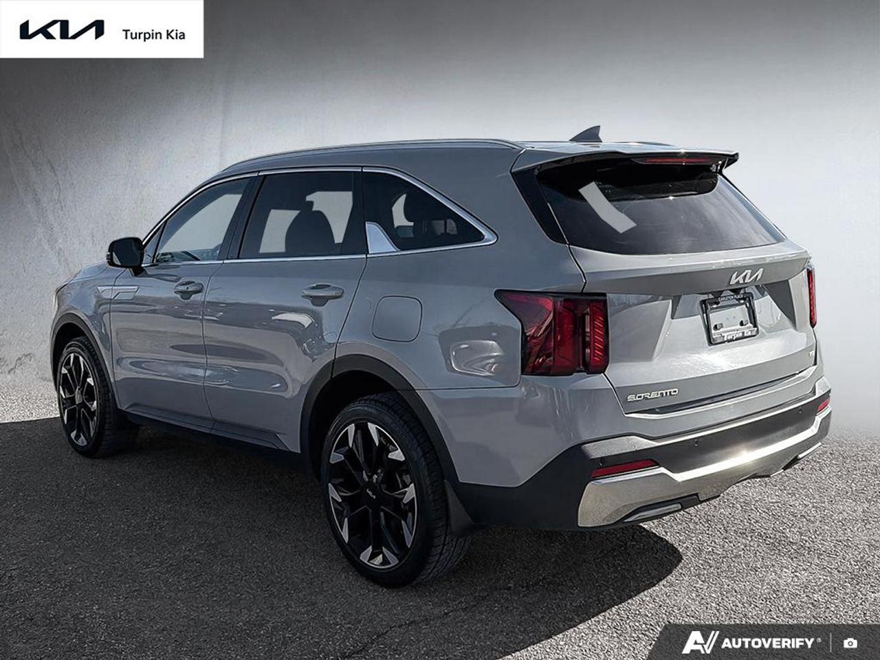 2025 Kia Sorento EX Photo