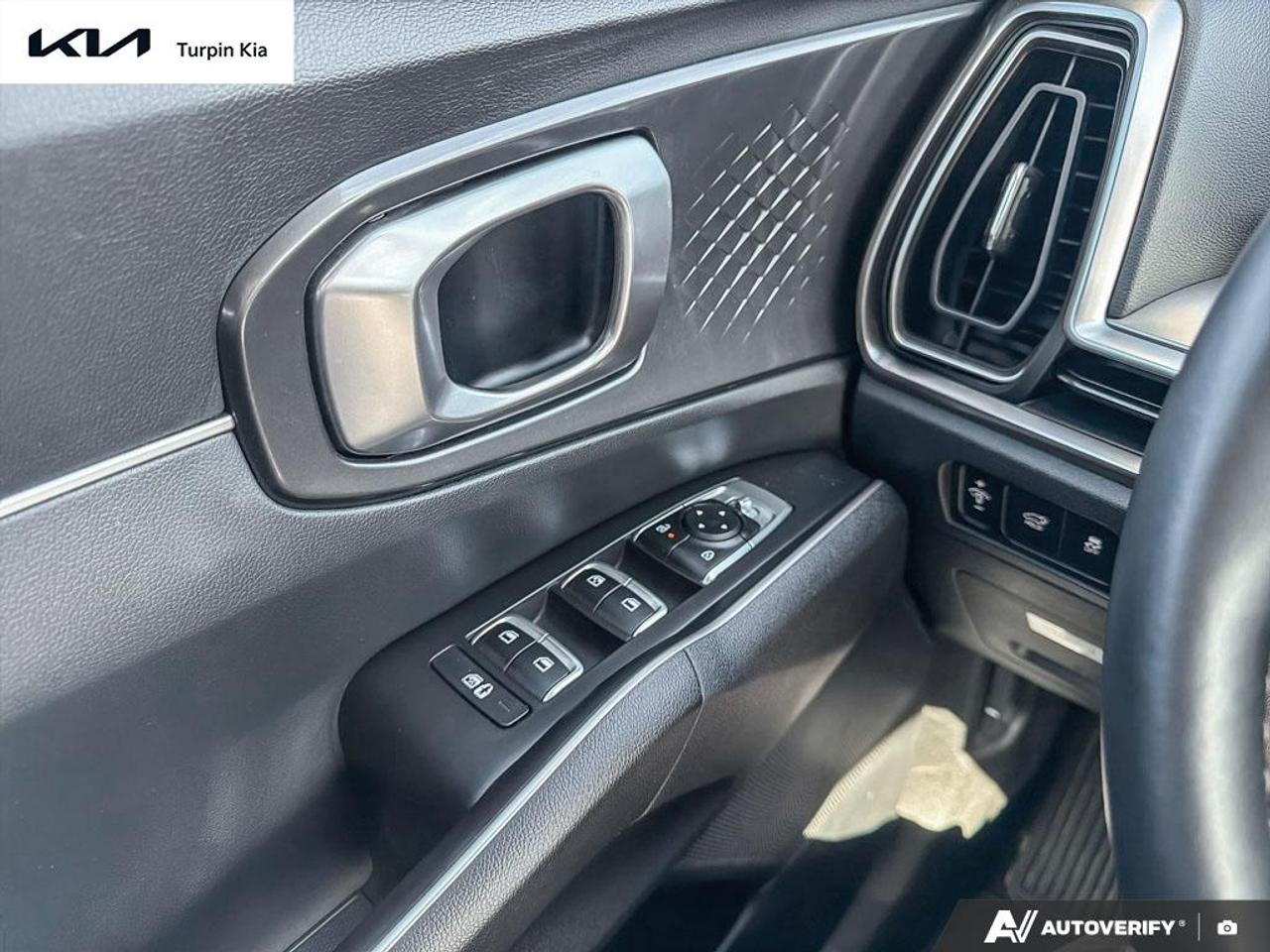 2025 Kia Sorento EX Photo