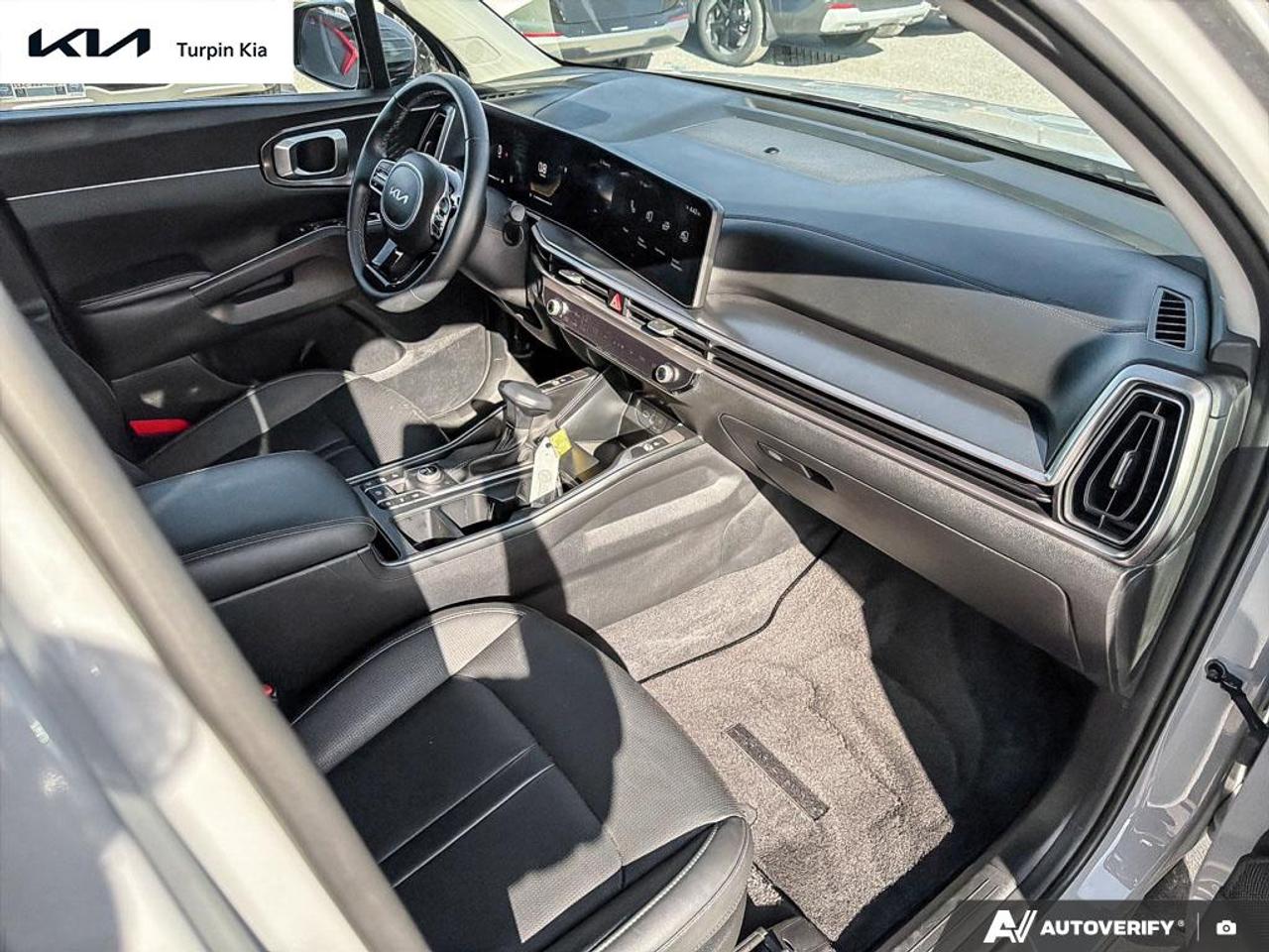 2025 Kia Sorento EX Photo
