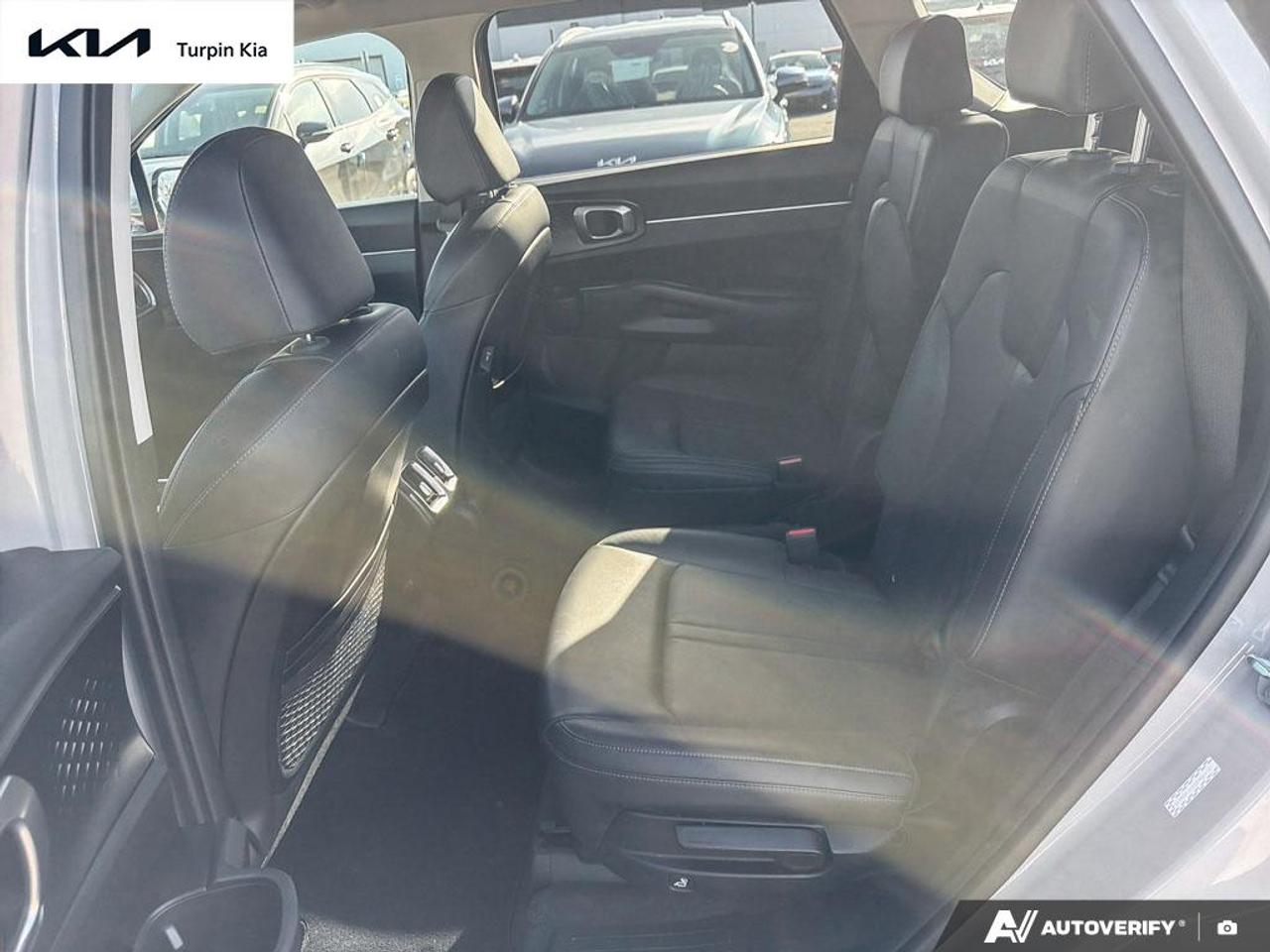 2025 Kia Sorento EX Photo