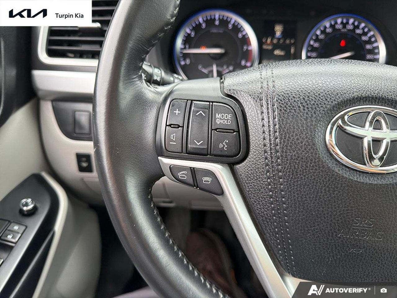 2015 Toyota Highlander XLE Photo
