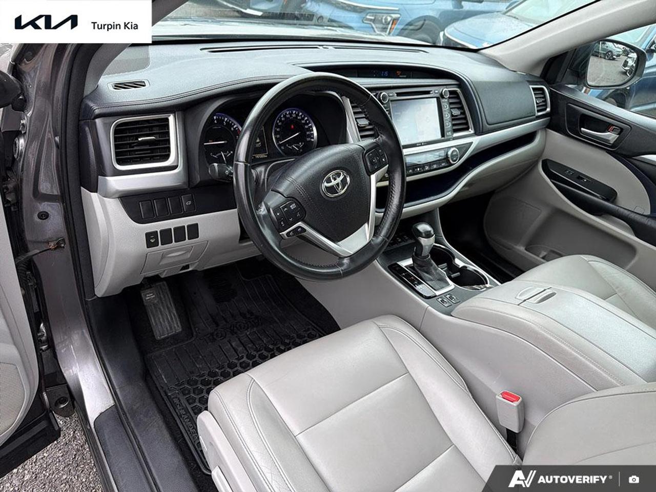 2015 Toyota Highlander XLE Photo