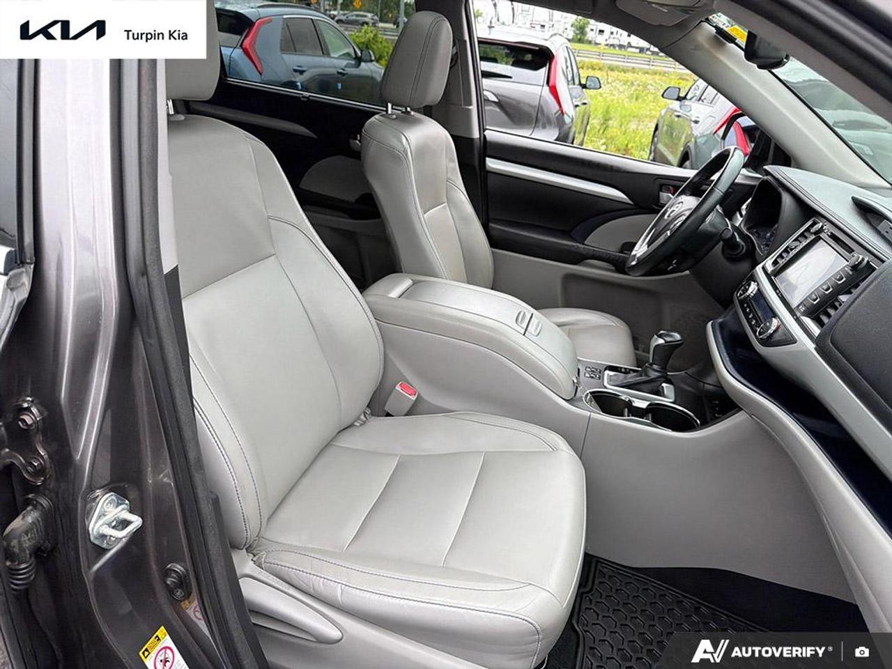 2015 Toyota Highlander XLE Photo