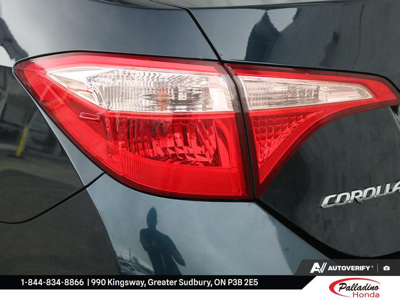 2018 Toyota Corolla LE Photo
