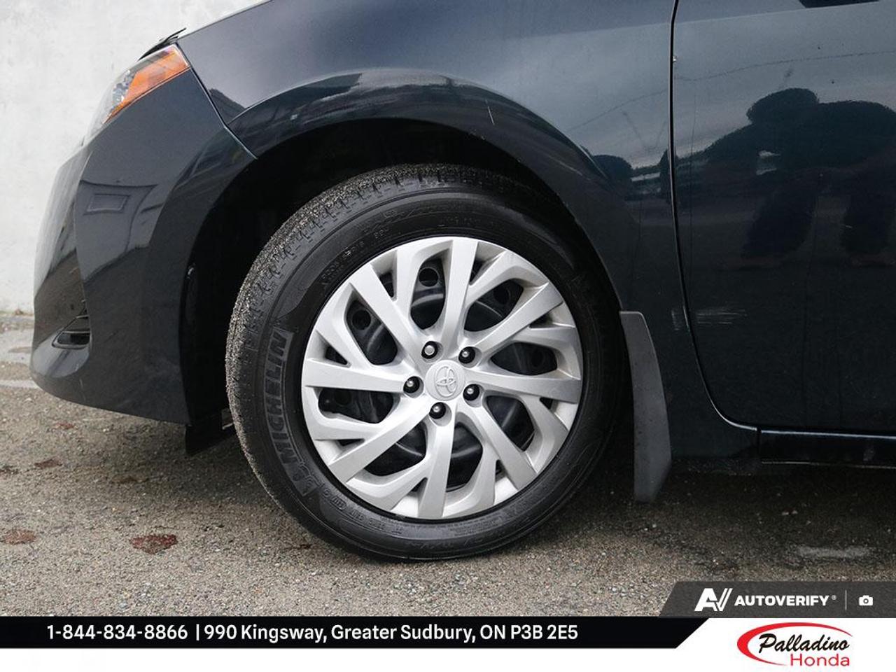 2018 Toyota Corolla LE Photo