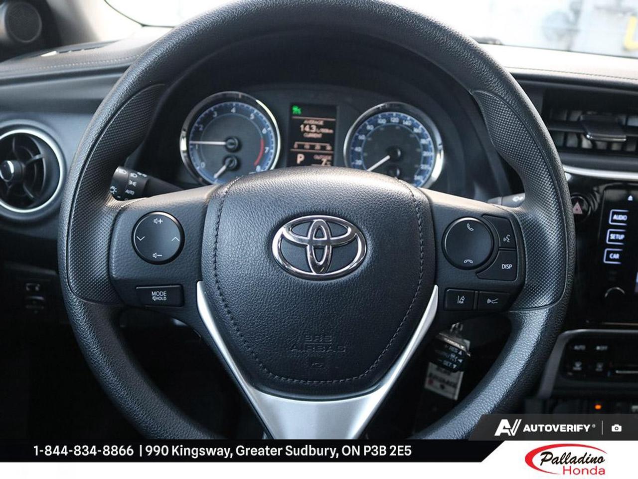2018 Toyota Corolla LE Photo