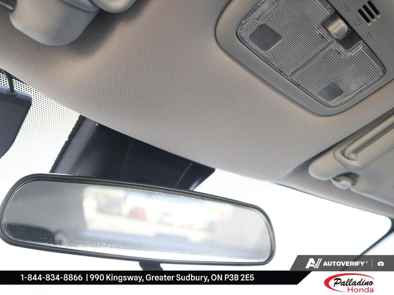 2018 Toyota Corolla LE Photo