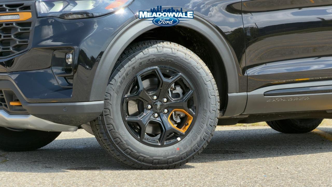2026 Ford Explorer TREMOR Photo5