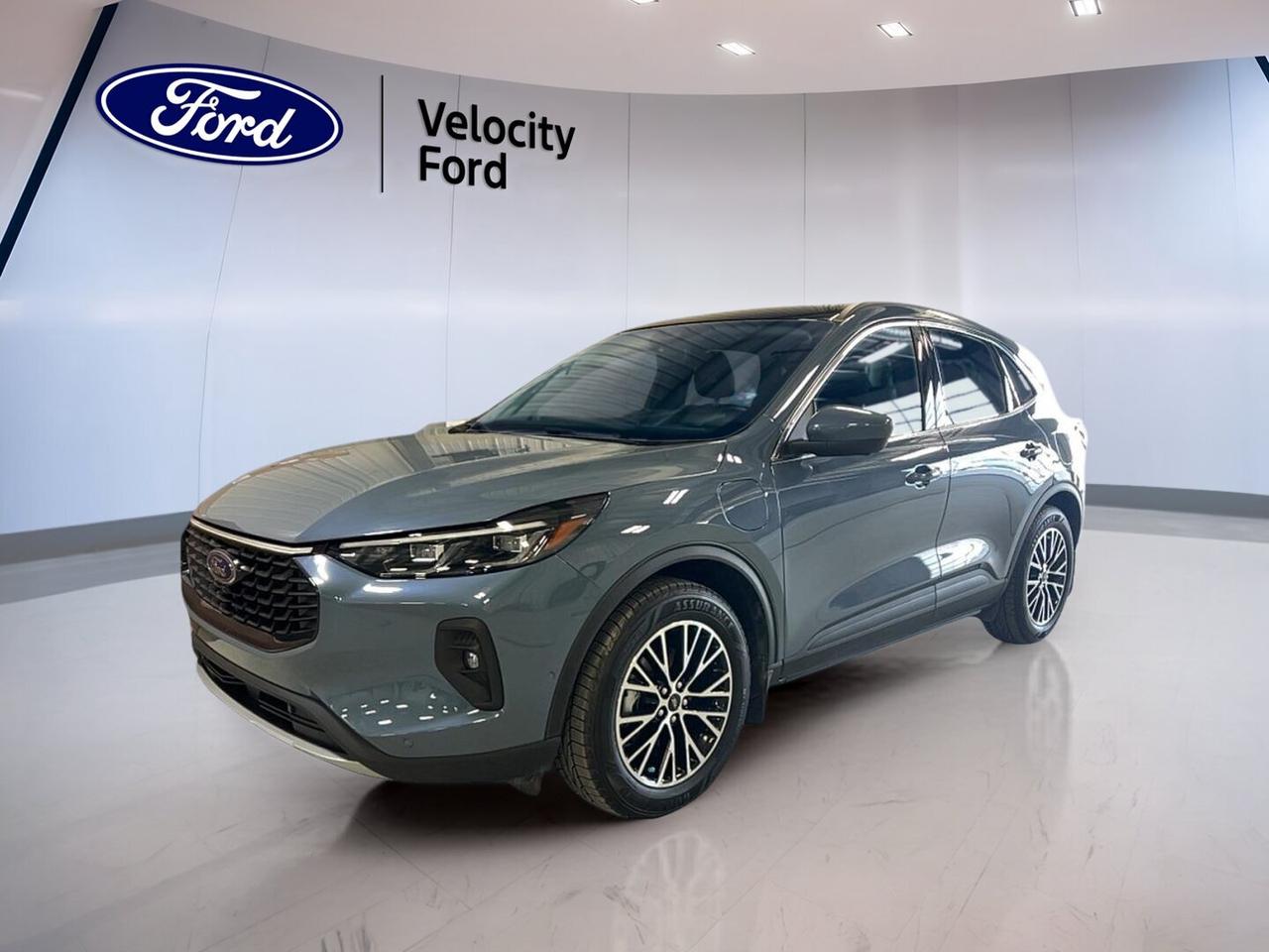 Used 2024 Ford Escape Plug-in Hybrid PHEV FWD for sale in Moose Jaw, SK