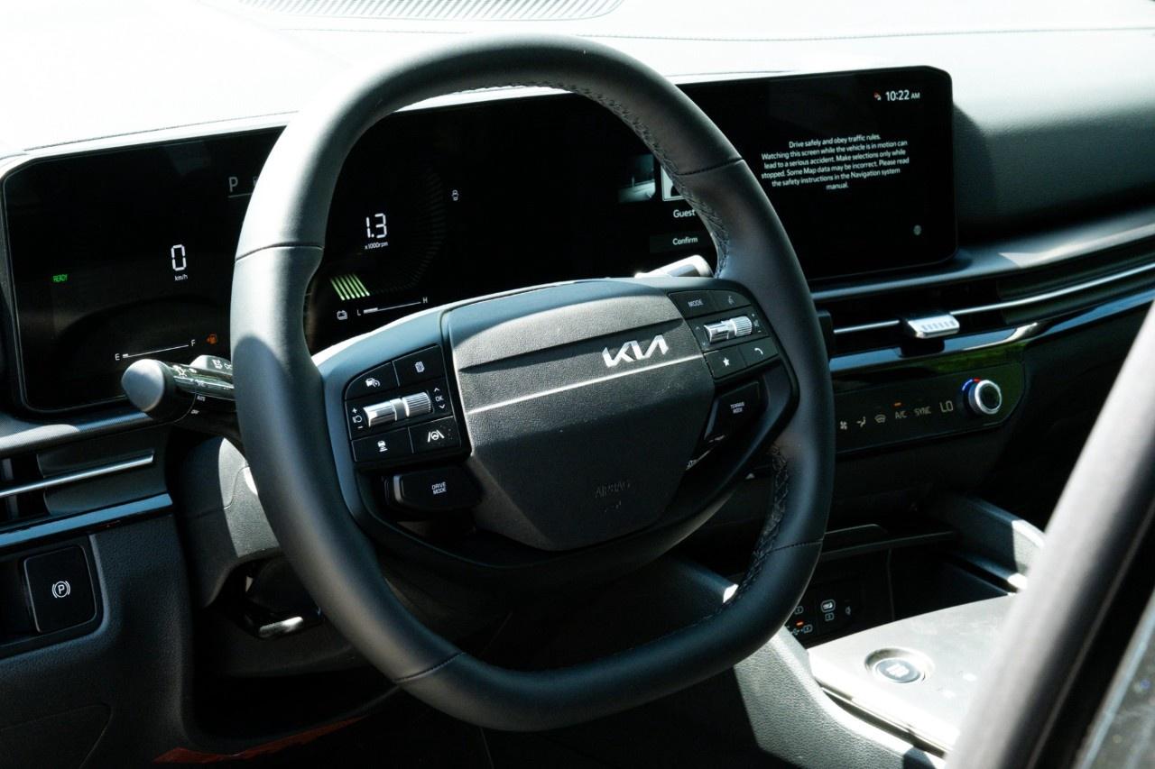 2026 Kia Sportage Hybrid EX AWD Photo