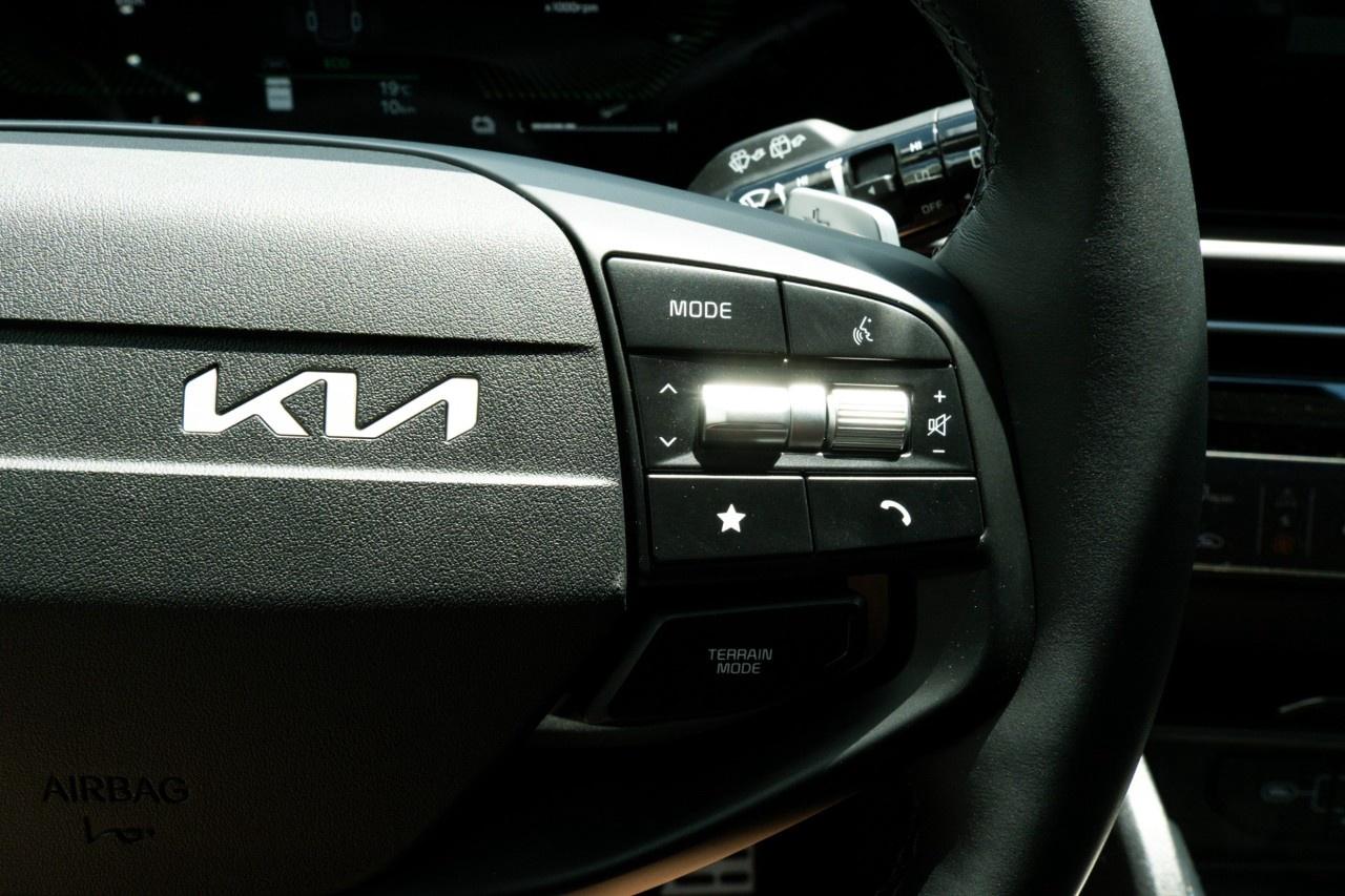 2026 Kia Sportage Hybrid EX Premium AWD Photo