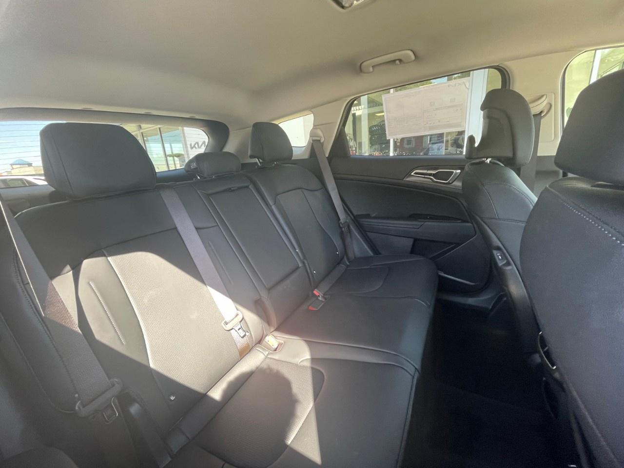 2026 Kia Sportage Hybrid EX AWD Photo
