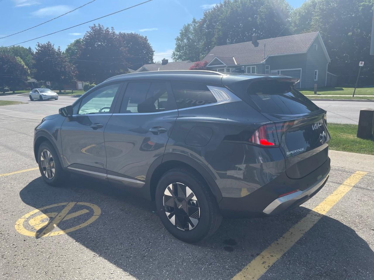 2026 Kia Sportage Hybrid EX AWD Photo