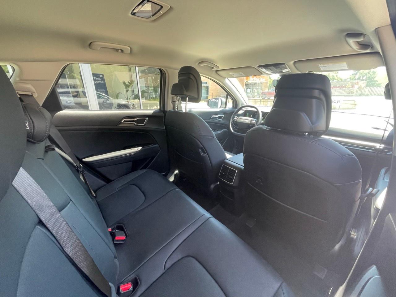 2026 Kia Sportage Hybrid EX AWD Photo