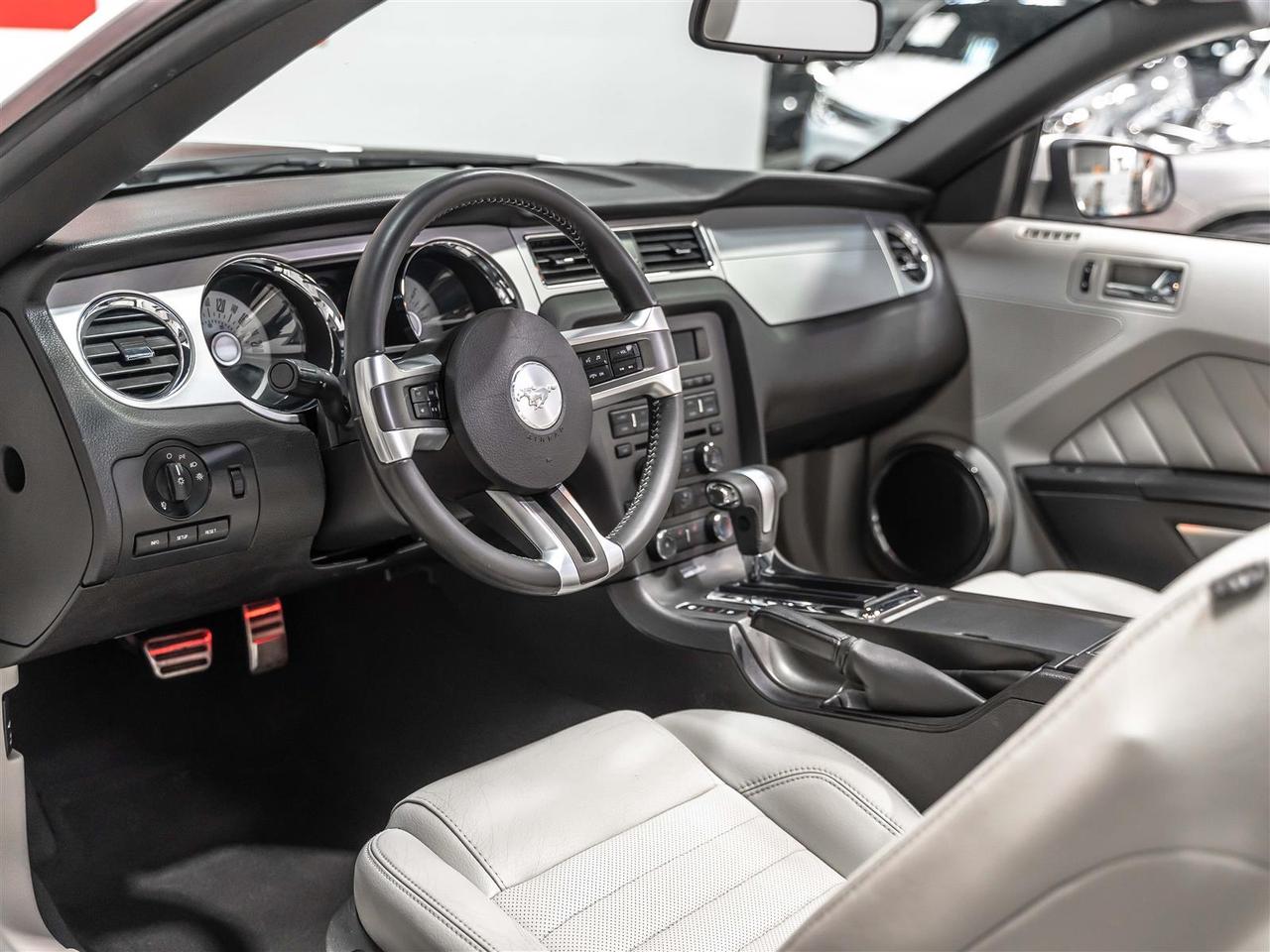 2010 Ford Mustang V6|Convertible|Shaker Audio|MyColour|CD Changer Photo