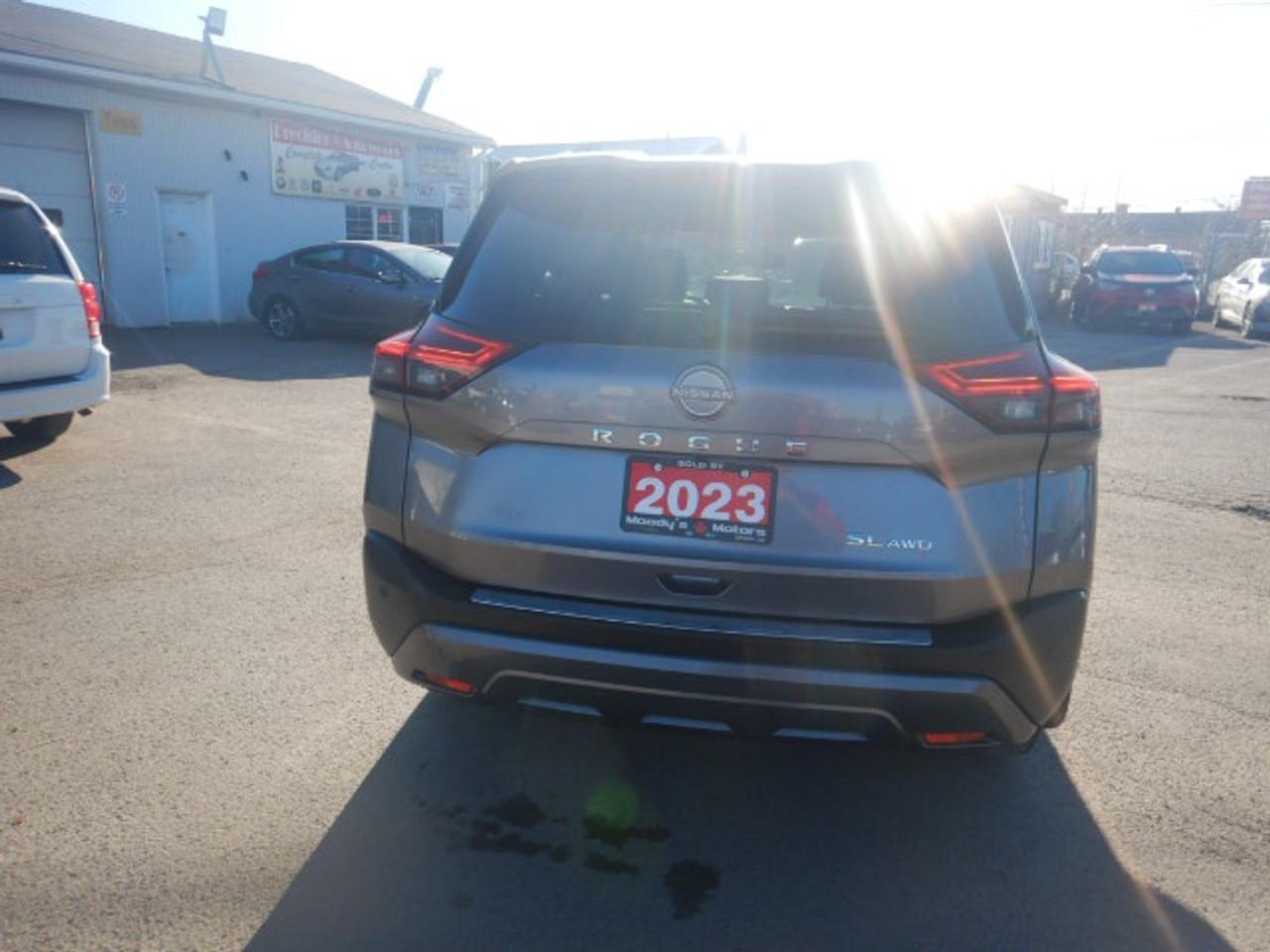 2023 Nissan Rogue SL Photo