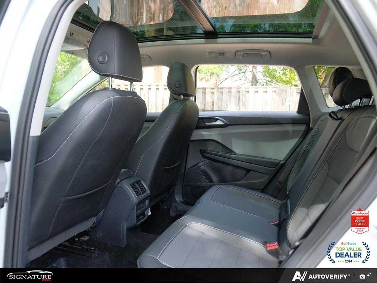 2022 Volkswagen Taos Comfortline No Accidents Photo