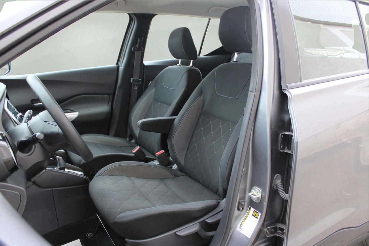 2020 Nissan Kicks SV Photo