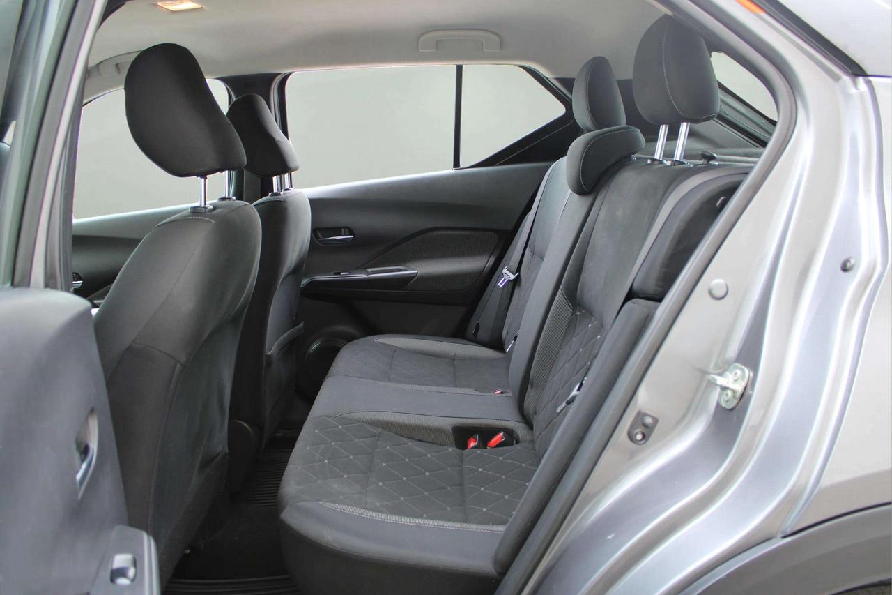 2020 Nissan Kicks SV Photo