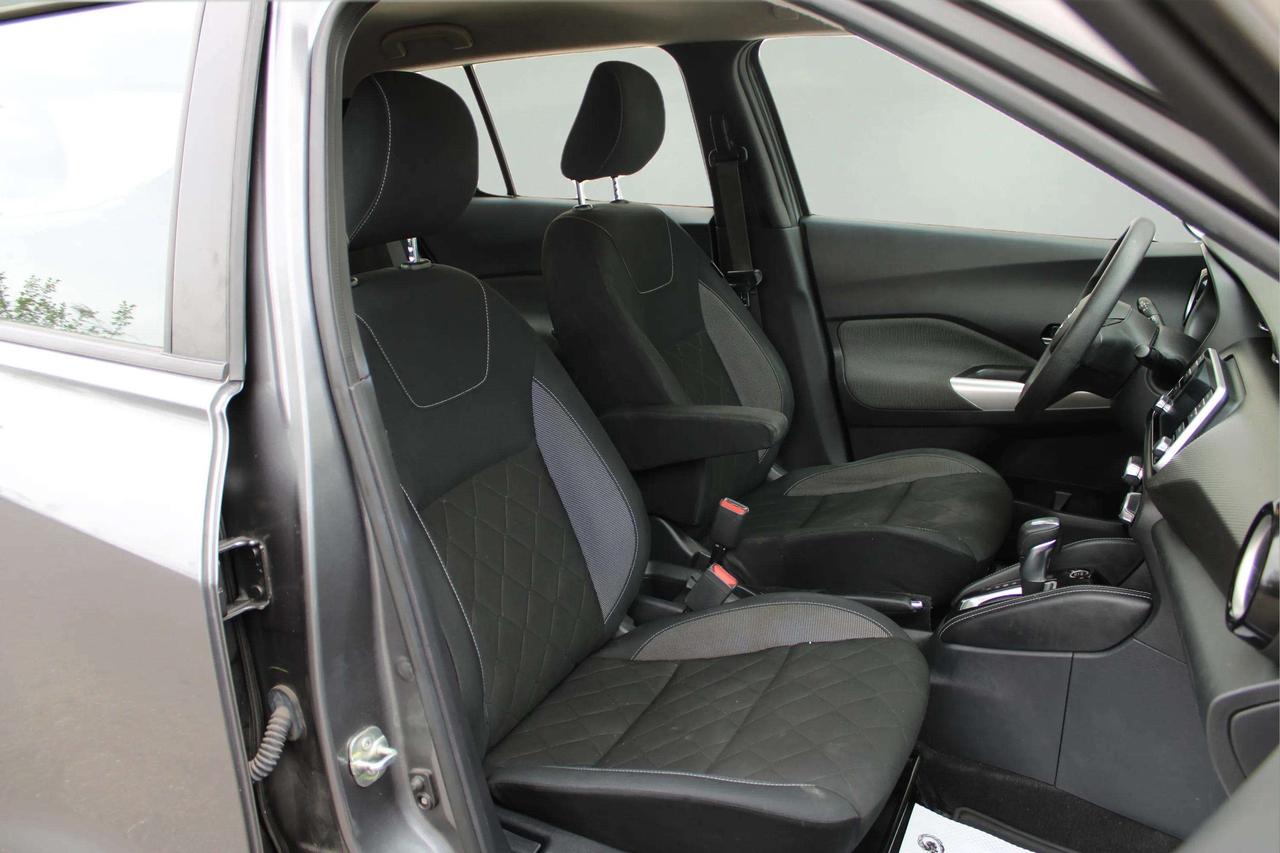 2020 Nissan Kicks SV Photo