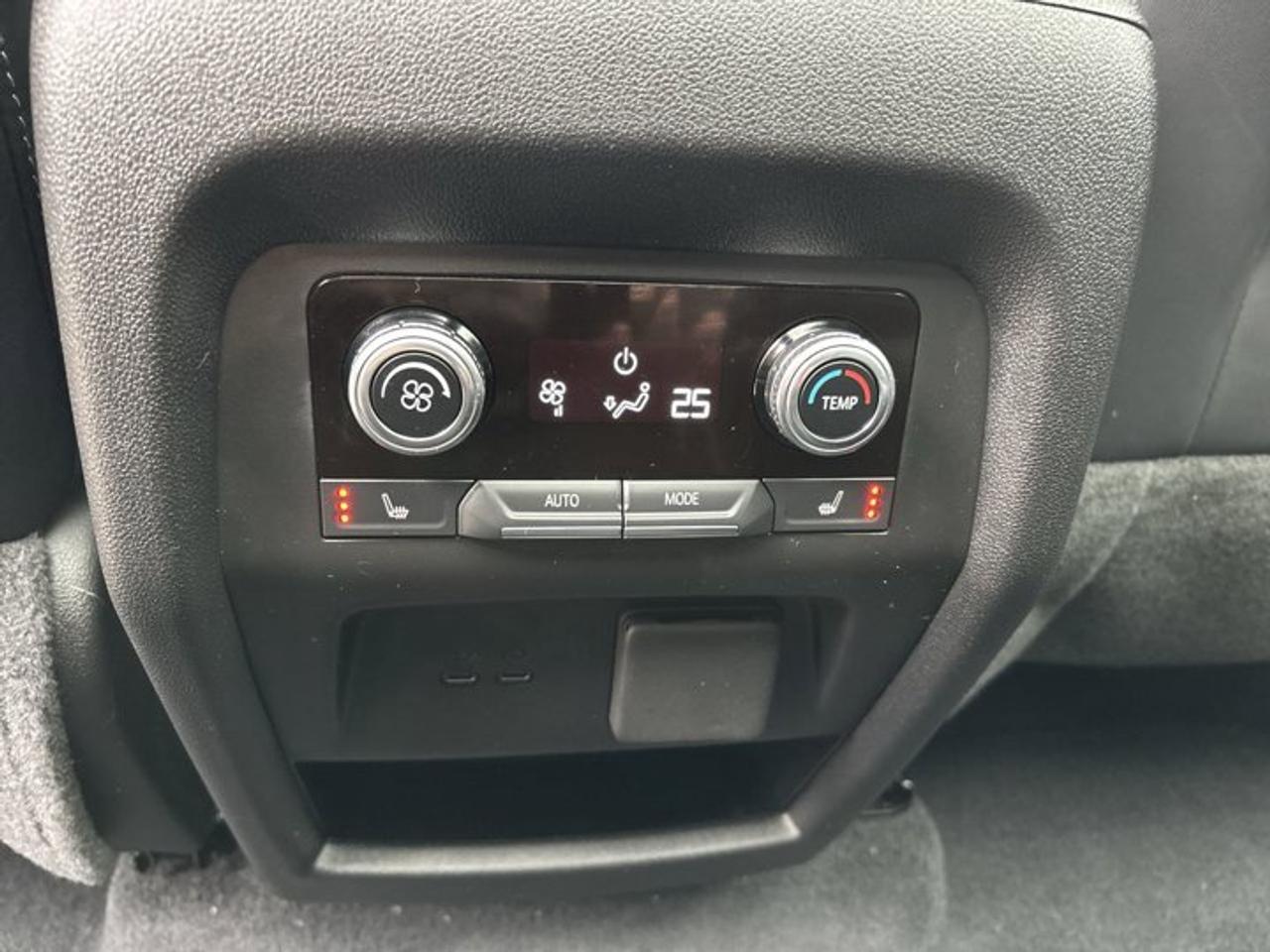 2025 GMC Acadia AWD Elevation | No Accidents | Leather Seats | Heated Steering Photo