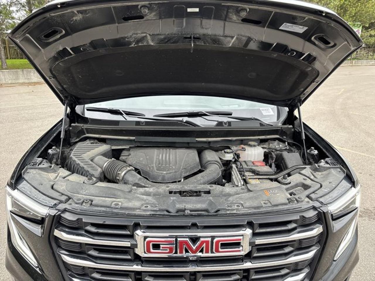 2025 GMC Acadia AWD Elevation | No Accidents | Leather Seats | Heated Steering Photo